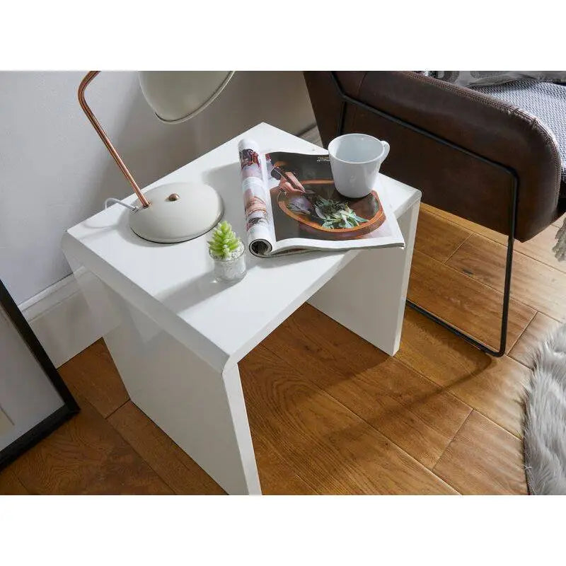 Ian Side Table