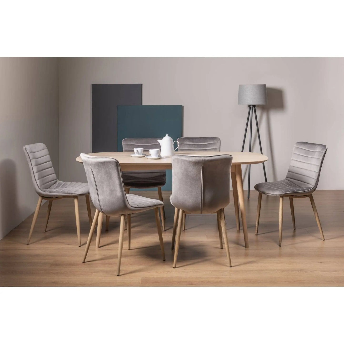 Ollie Dining Set